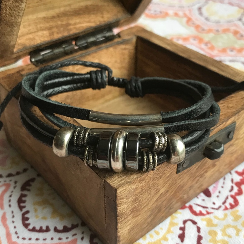 𝗡𝗘𝗪 Black Boho Bracelet